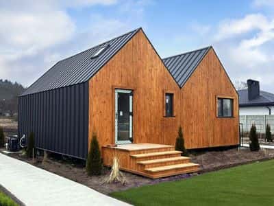Barn Double Gebautes Referenzmodell